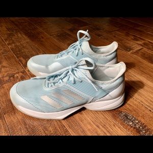 Adidas tennis shoes